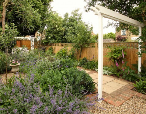Medium Town Flower Garden
